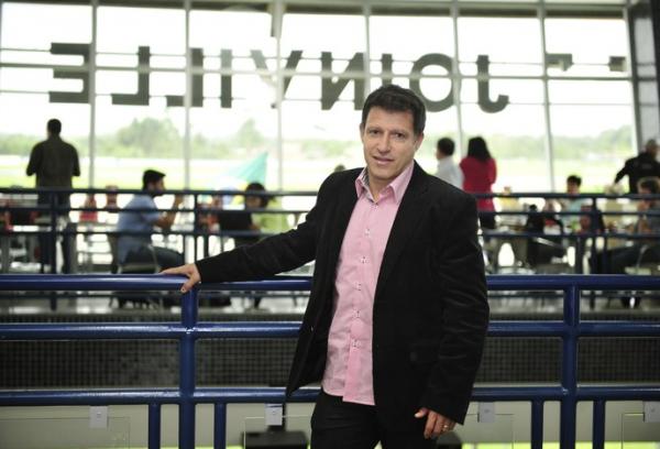 Ramon Menezes tem a misso de tirar Guarani-MG da lanterna