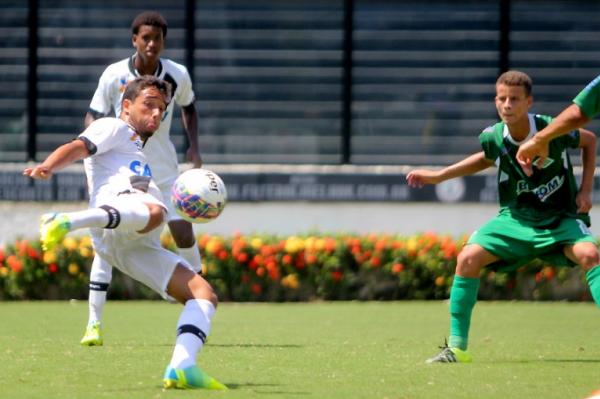 Hugo Borges marcou o quinto da goleada do Gigante