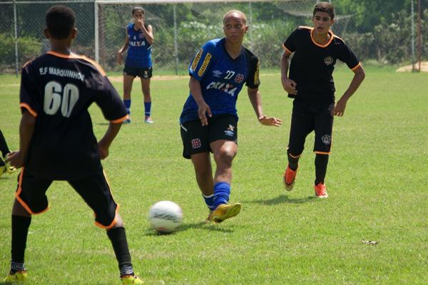 Micaele  pea fundamental no esquema do tcnico cruzmaltino