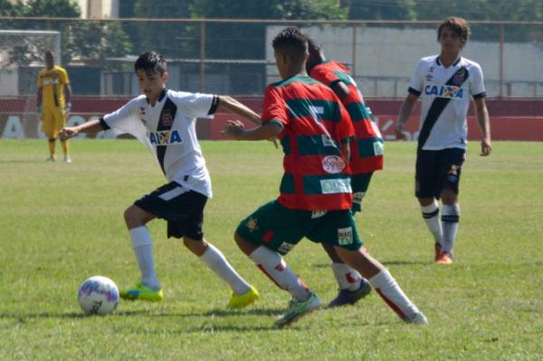 Gabriel Pec (e) brilhou na Ilha do Governador