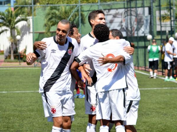 Vasco comemorou bastante a boa vitria sobre a equipe do Madureira