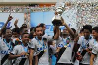 Jogadores comemoram ttulo