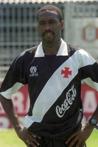 Jorge Lus brilhou na zaga do Vasco