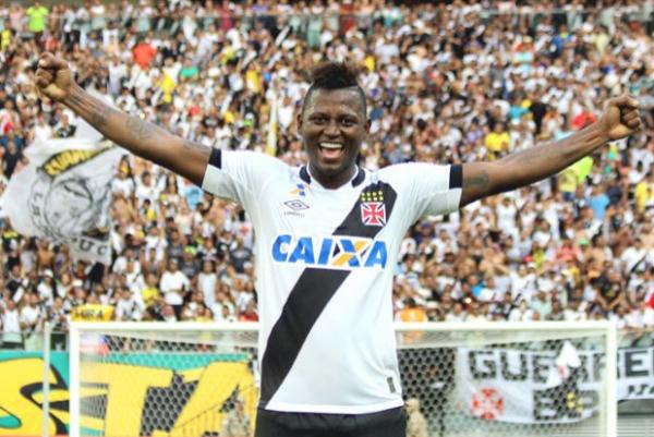 Riascos vive grande momento com a camisa do Vasco