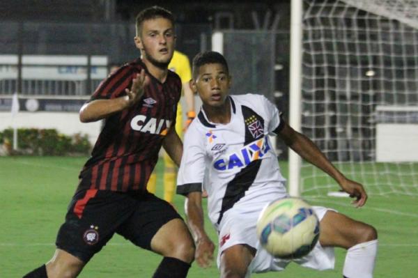 Marrony balanou as redes no jogo de ida