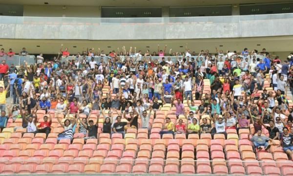 Voluntrios para Vasco x Fla foram treinados nesta quinta, na Arena da Amaznia
