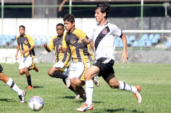 Roger  um dos destaques do sub-15