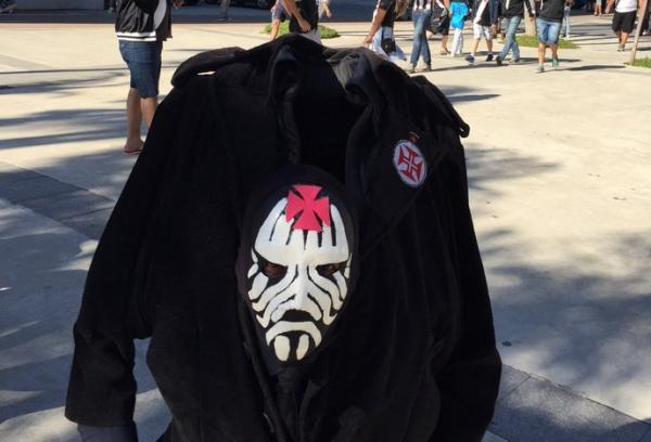 Mister M faz 'mgica' antes da partida