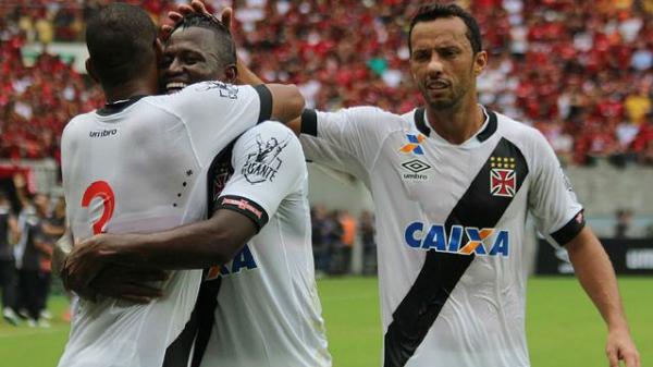 Camisa 9 e 10 tem dado conta do recado