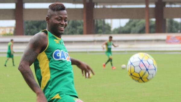 Negociao envolvendo Riascos deve ter novidades at sexta