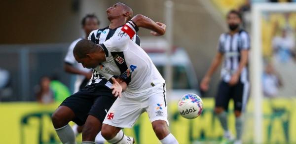 Rodrigo, de 35 anos, travou duelo particular com Ribamar, de 18, no primeiro jogo