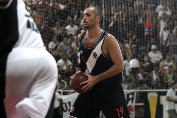 Mesmo sem estar 100%, Drudi vai para o jogo contra o Ginstico (MG)