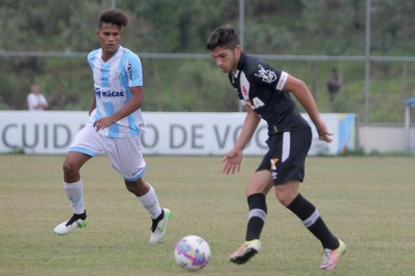 Andrey em ao contra o Maca