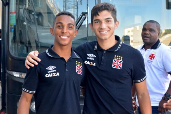 Rafael Frana e Andrey antes do embarque