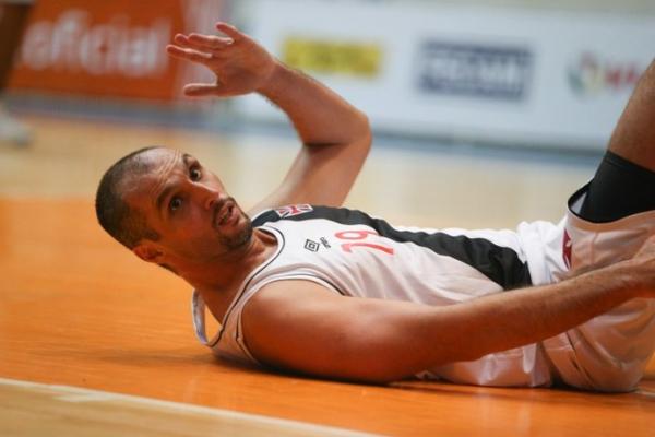 Drudi brigou, mas no evitou a segunda derrota do Vasco na deciso da Liga Ouro