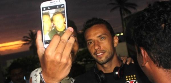 Nen virou dolo no Vasco e alvo do futebol chins na prxima janela de transferncias