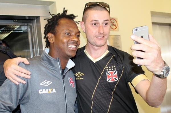 Andrezinho atende o Gigante Marcos Vincius Buchele