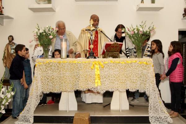 Padre pede benos  famlia do presidente