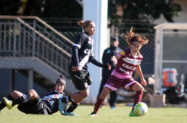 Micaele marcou o segundo gol cruzmaltino