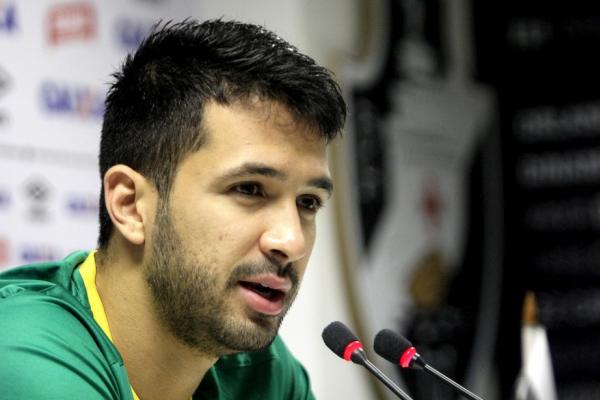 Luan no escondeu alegria durante entrevista coletiva