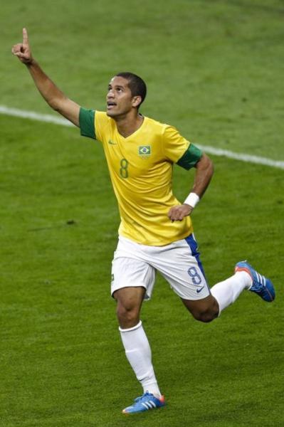Rmulo festeja gol marcado nos Jogos de Londres, em 2012