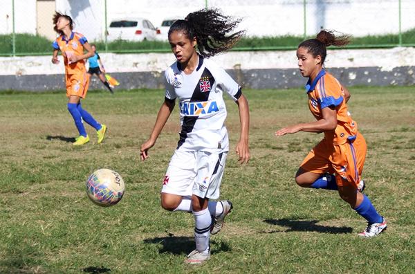 Mariana Santos  dvida para o clssico