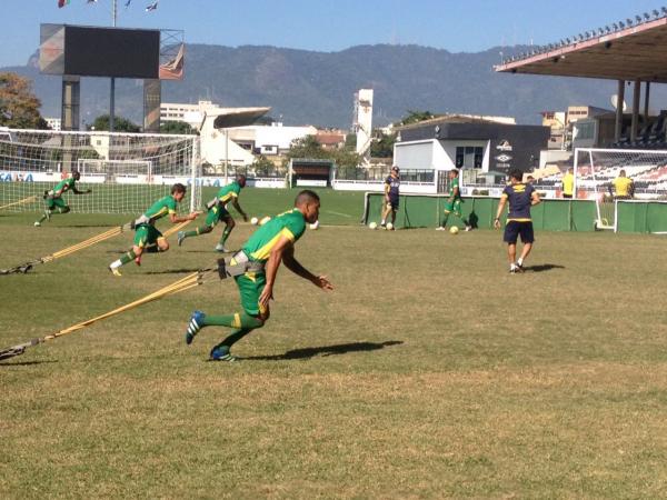 Manh de muito trabalho em So Janurio