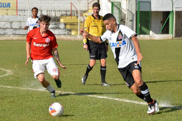 Paulinho  uma das apostas do time cruzmaltino