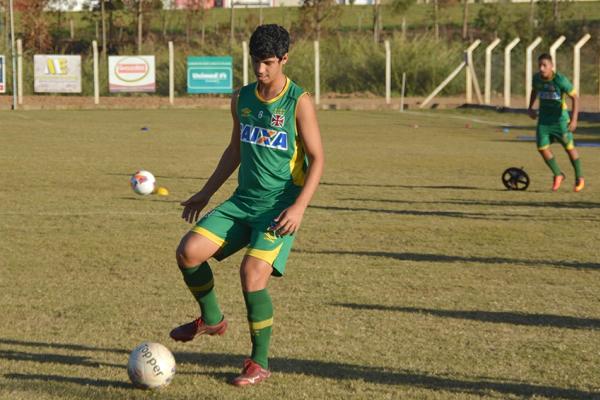 Breno ter sua primeira oportunidade como titular