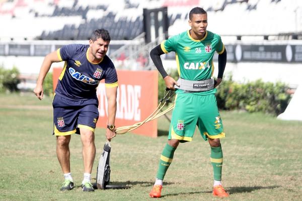 Orientado por Joelton Urtiga, Madson realiza trabalho de acelerao curta