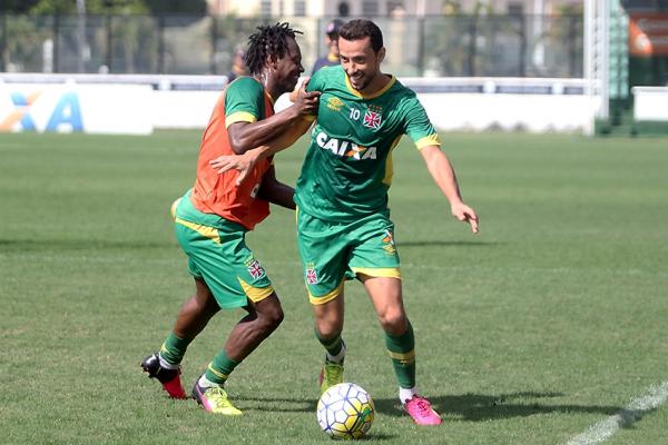 Treino com bola aconteceu aps parte fsica