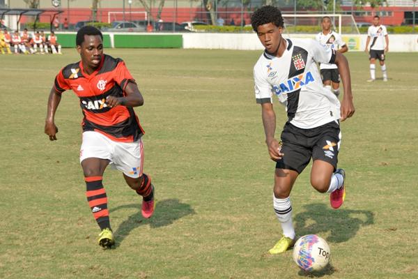 Alan em ao na partida desta tera-feira