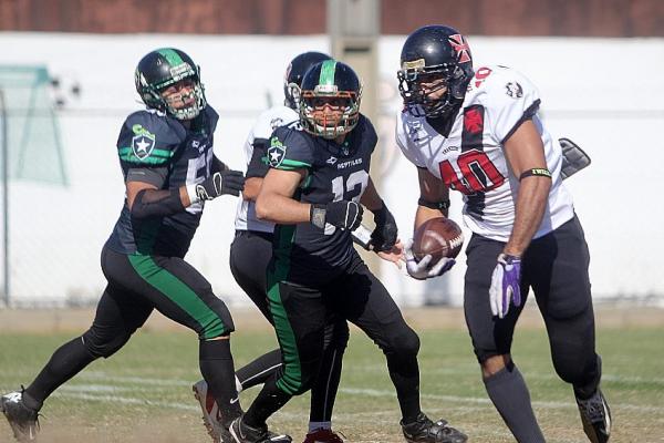 Em mais uma grande atuao, #R40 conduziu o Vasco  vitria