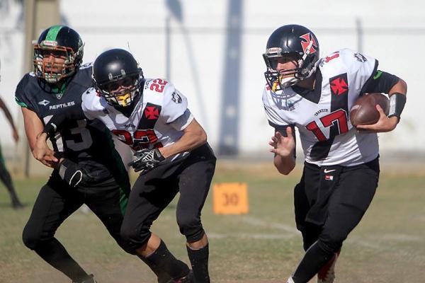 O QB Daniel Gazelle conseguiu achar o jogo no segundo tempo