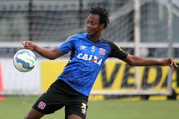 O meia Andrezinho espera dois confrontos muito equilibrados contra o Santos, pela Copa do Brasil