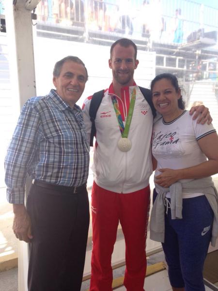 Vice-presidente de Esportes Nuticos Antnio Lopes, Damir Martin e Gracilia Portela, diretoria de remo do Vasco