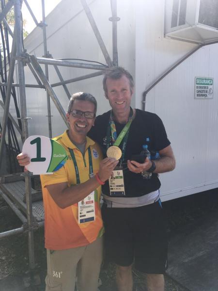 Tcnico do Vasco, Marcelo Neves, e o medalhista de ouro Mahe Drysdale