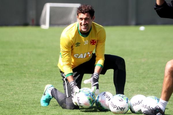 Martn Silva durante treinamento no campo anexo