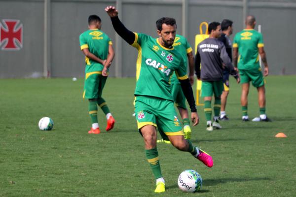 Para o meia Nen, os jogadores do Vasco no podem deixar que Santos imponha seu ritmo de jogo