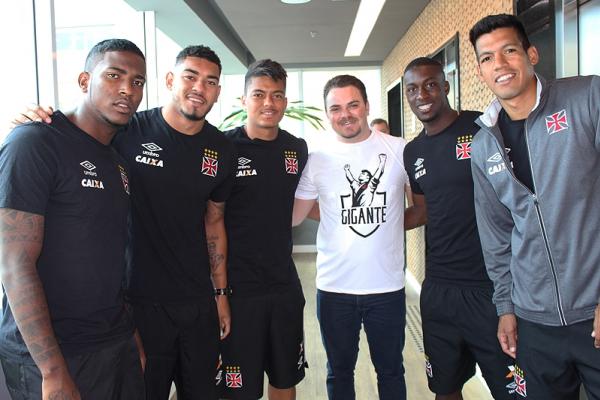 Thalles, Lucas Barboza, Evander, Moab, William e Julio