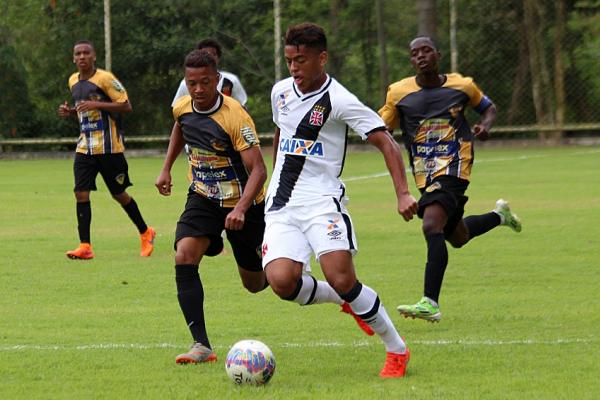 Evander reforou o sub-20 contra o Tigres