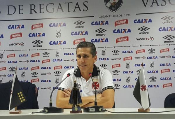 Jorginho em entrevista coletiva