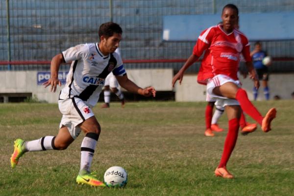 Andrey puxa ataque vascano contra o Nova Cidade