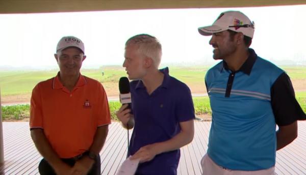 Tita ajudou o mexicano Oscar Serna ( direita) nesta tera-feira