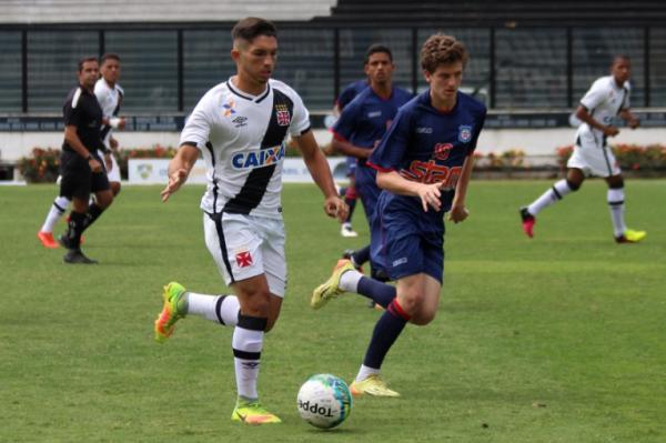 Andrey marcou um golao no segundo tempo