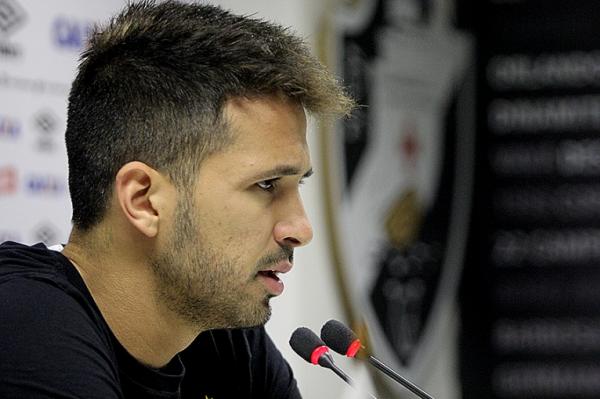 Luan concedeu entrevista coletiva na Colina