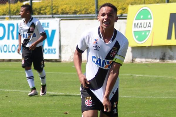 Marlon comandou goleada vascana no Sub-13