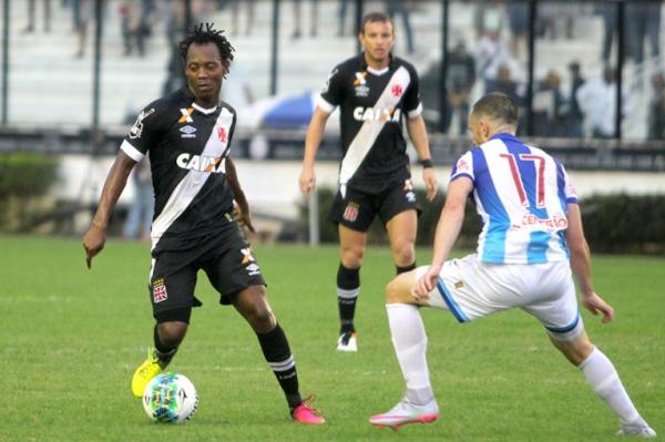 Andrezinho em ao contra o Paysandu na Colina