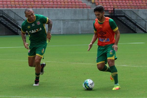 Andrey e Leandro durante atividade desta manh