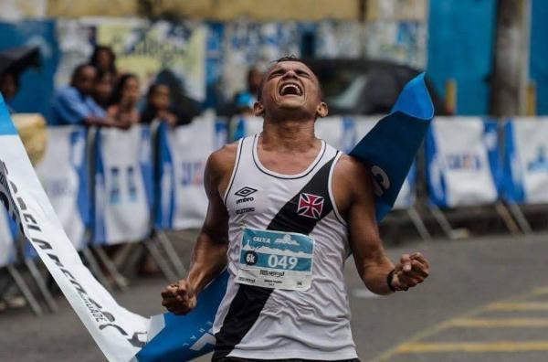Ginaldo Remigio de Freitas conquistou o 1 lugar na Corrida de Braos Abertos